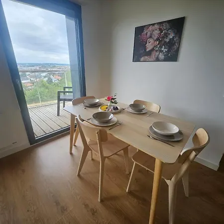 Cozy 4 Pers Balcon Option Parking